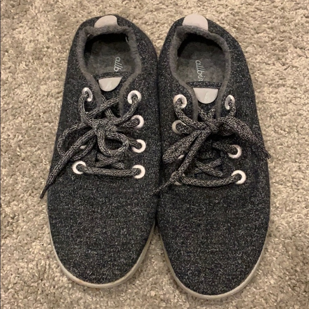 Women’s Wool Allbirds - Size 9